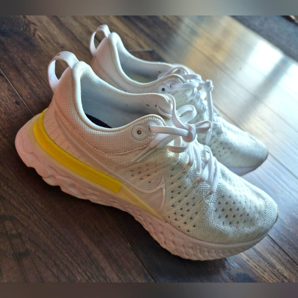 Nike React Infinity Flyknit Running Shoes, White, Size 8.5, EU 40. Knit …